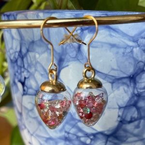 Let’s Party earrings in colour party, glass and brass